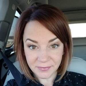 Meet your Posher, Carrie